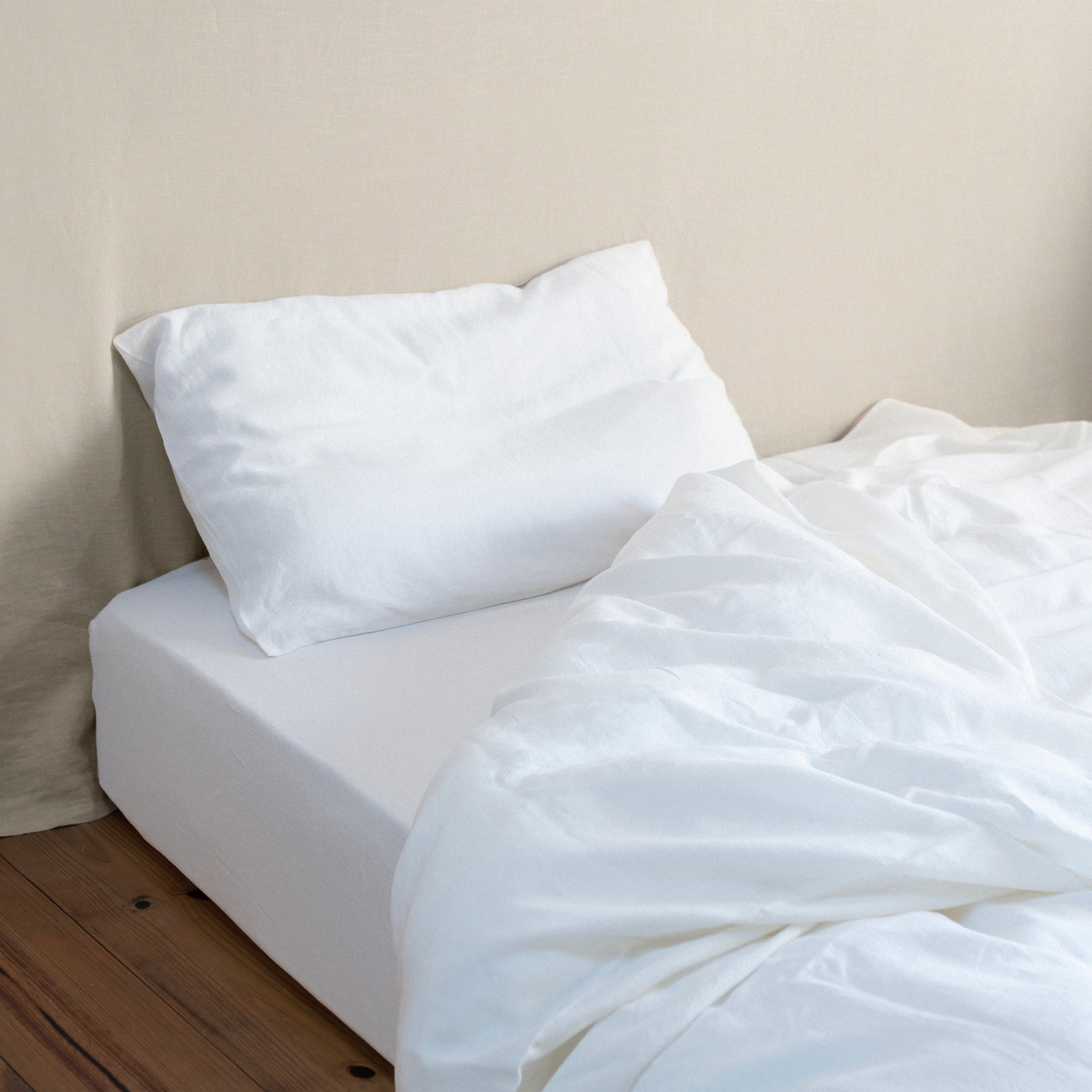 [in stock] [hold] fitted sheet